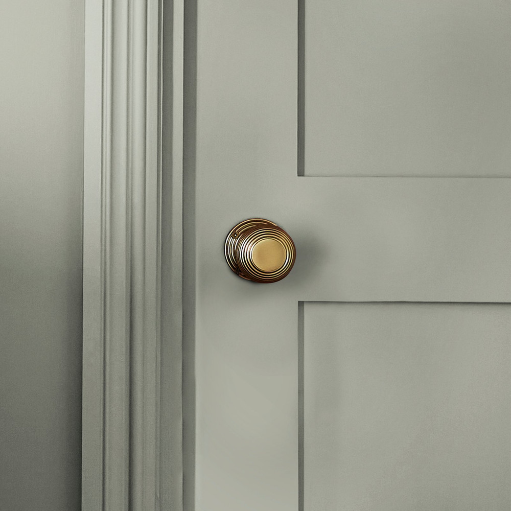 William Morris At Home Crumbled Sage Paint - 124310_DETAIL_CRUMBLED SAGE_01.jpg