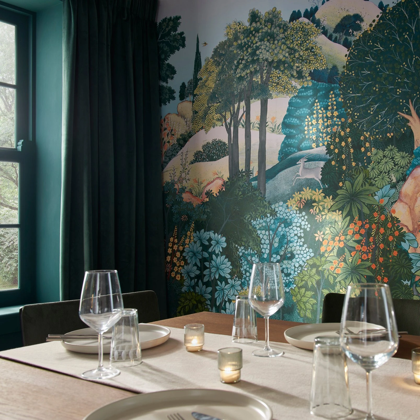 New Eden Bespoke Mural - 122014_ROOMSET_01.jpg