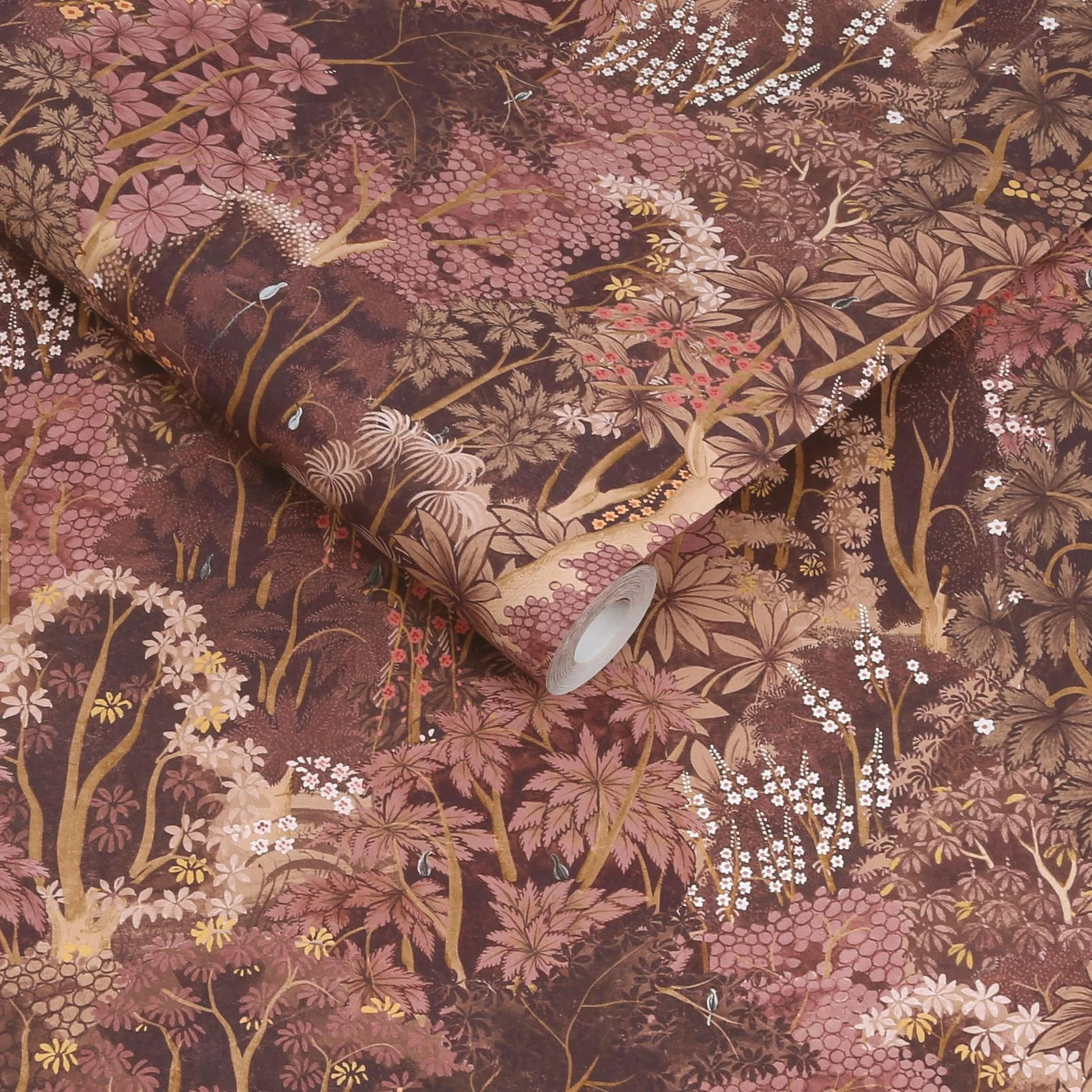 New Eden Mulberry Wallpaper - 121469_ROLLSHOT_01.jpg
