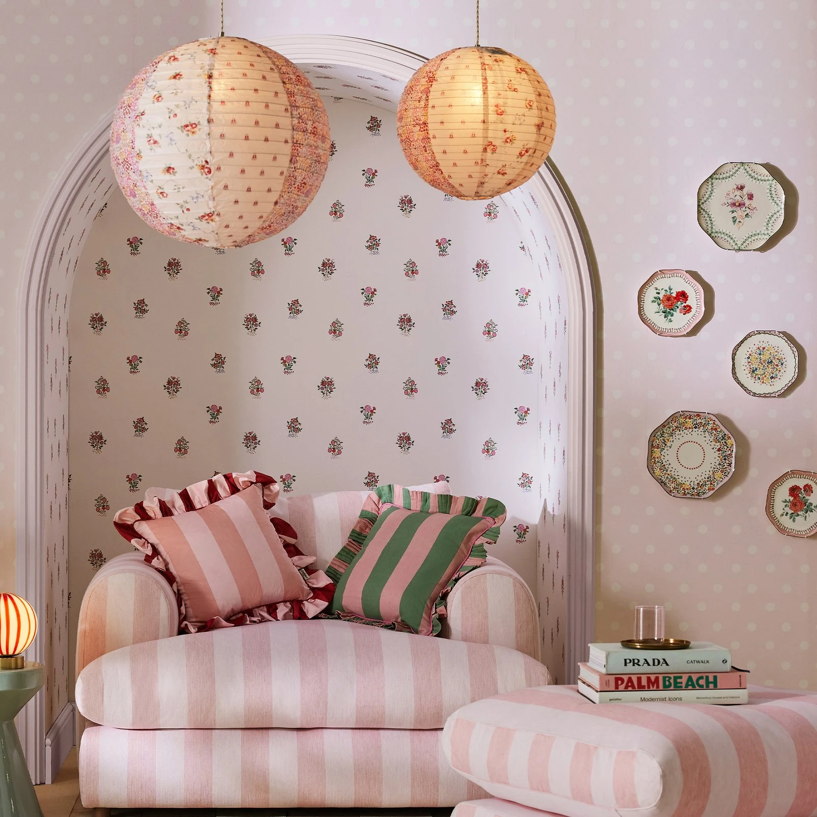 Cath Kidston Kingdom Posey Rose Wallpaper - 125530_ROOMSET_KINGDOM POSEY ROSE_01.jpg