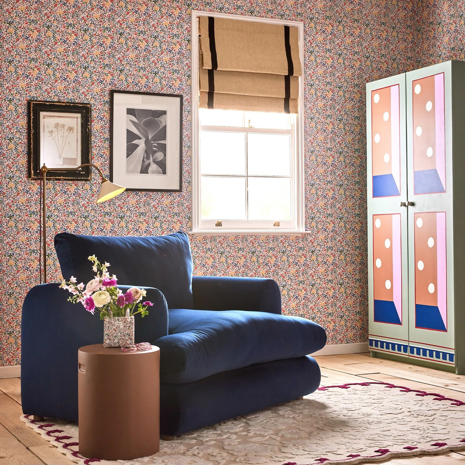 Cath Kidston Harmony Ditsy Day Wallpaper - 125506_ROOMSET_HARMONY DITSY DAY_01.jpg
