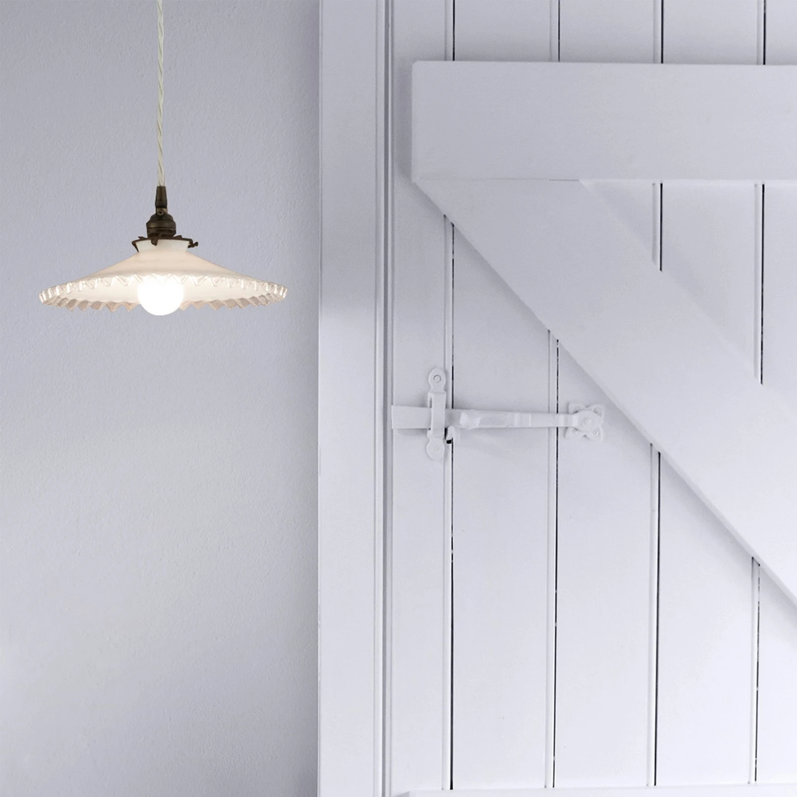 Shabby Gray Paint - 128862_DETAIL_SHABBY GRAY_02.jpg