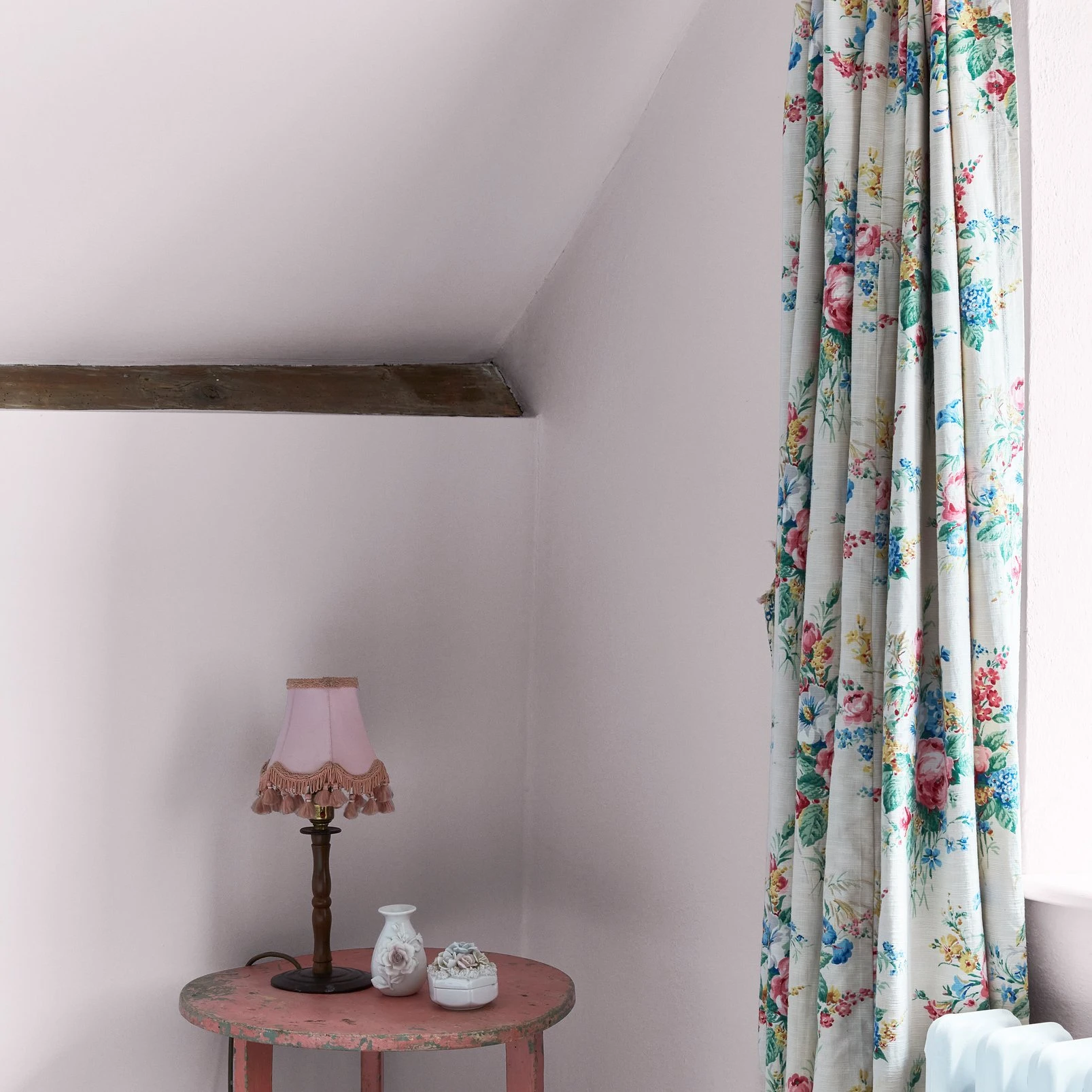 Shabby Lily Rose Paint - 128851_ROOMSET_SHABBY LILY ROSE_01.jpg