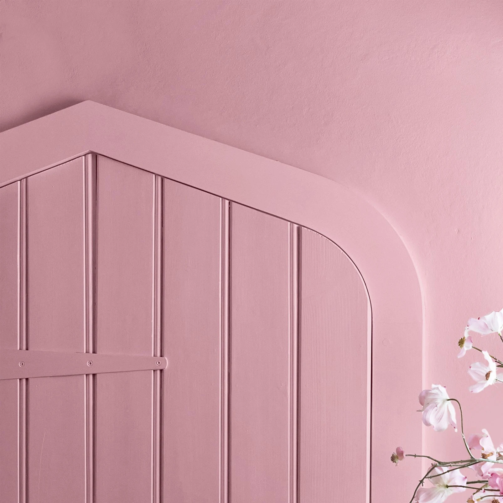 Shabby Faded Cherry Paint - 128855_DETAIL_SHABBY FADED CHERRY_03.jpg