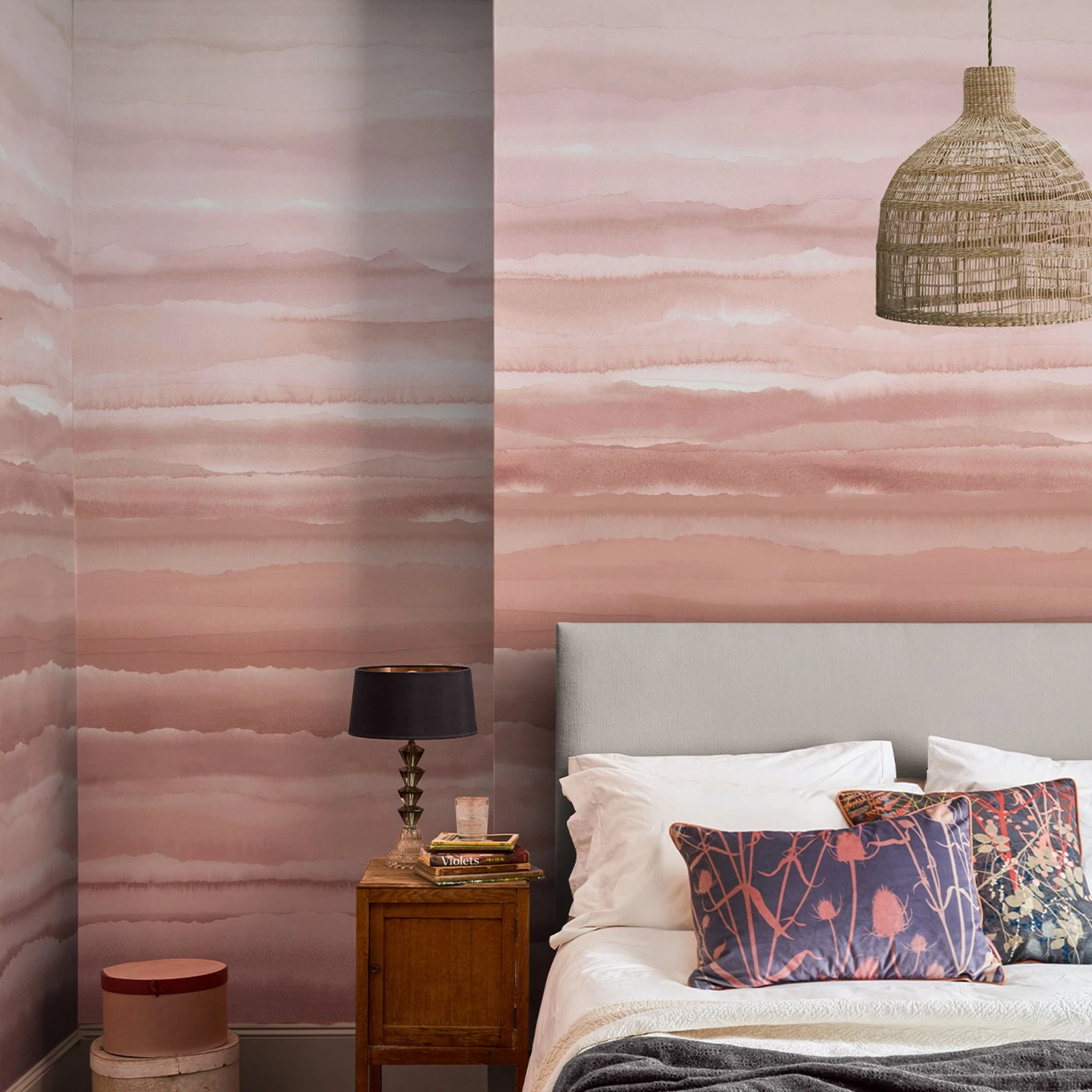 Strata Sunstone Bespoke Mural by Clarissa Hulse - 130042_ROOMSET_STRATA SUNSTONE_01.jpg