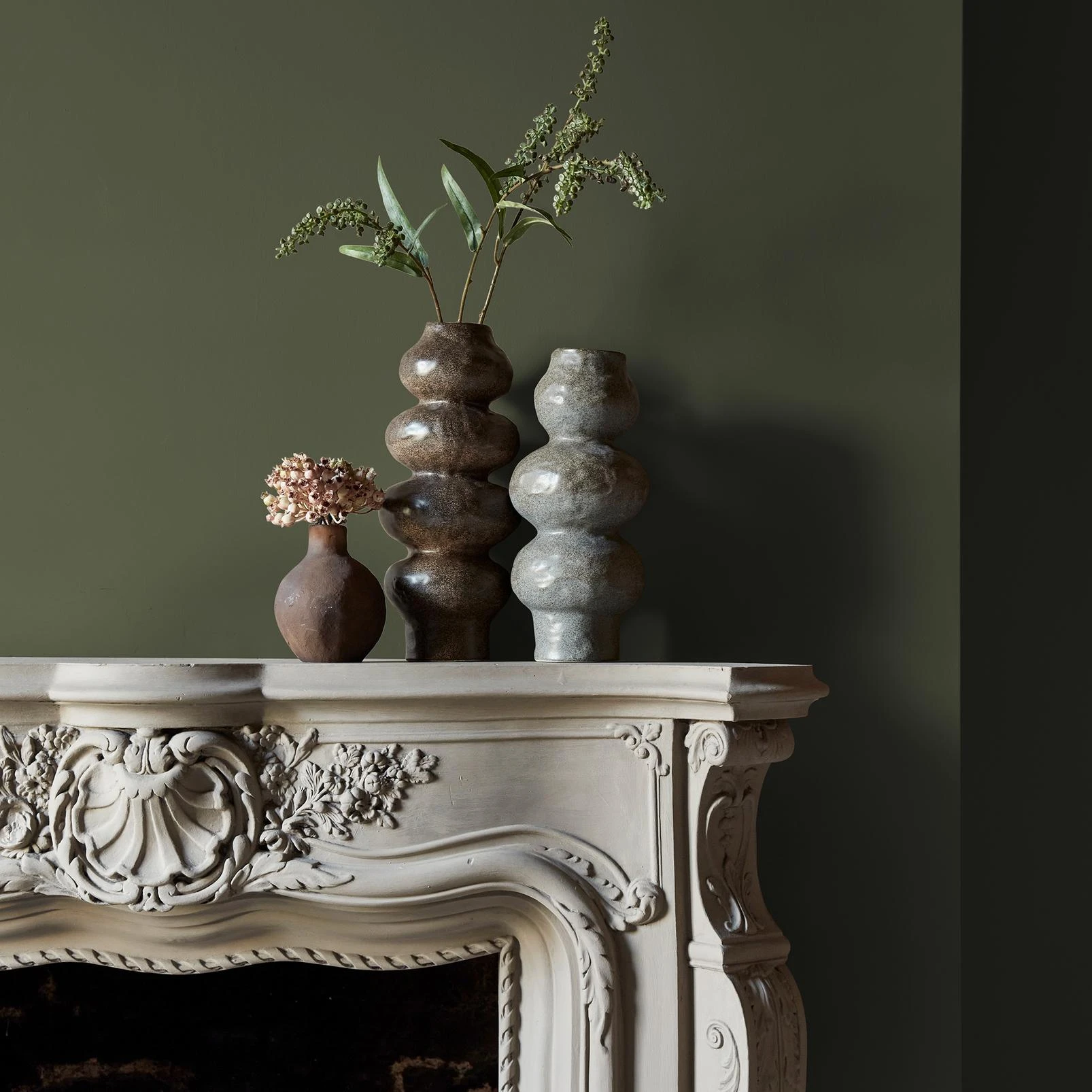 Abigail Ahern Desert Saltbush Paint - 131458_DETAIL_DESERT SALTBUSH_04.jpg