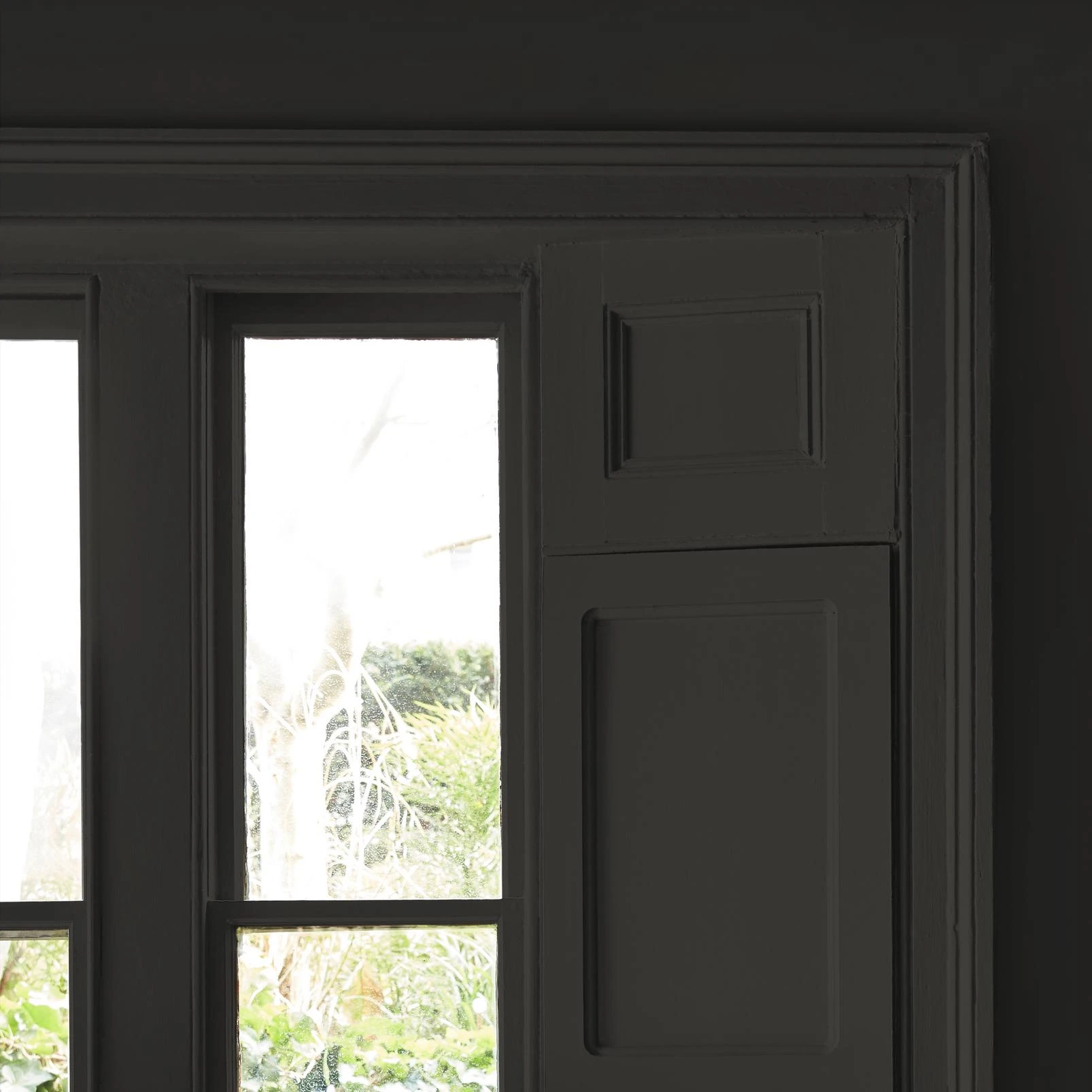 Abigail Ahern Beekman Black Paint - 131454_DETAIL_BEEKMAN BLACK_05.jpg