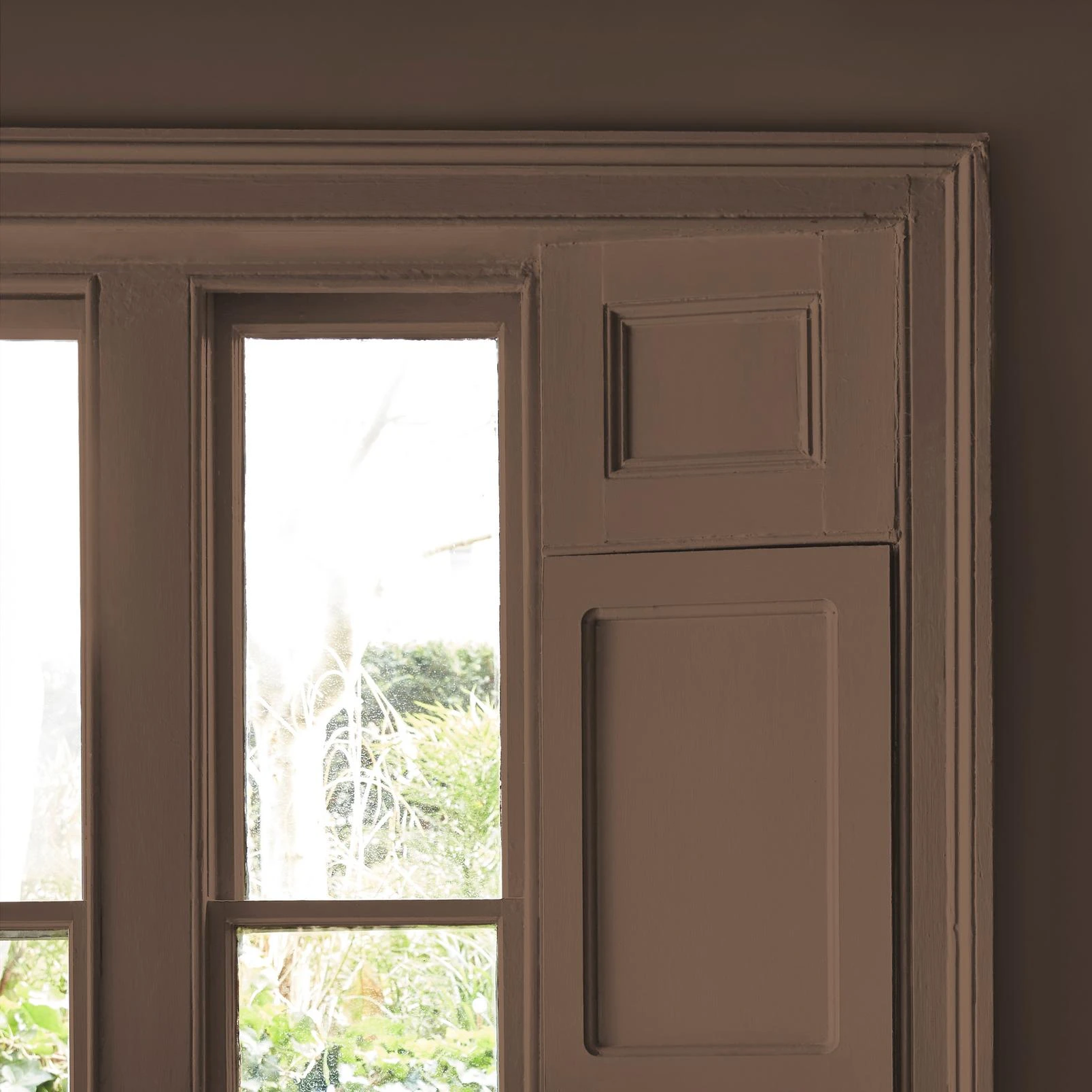 Abigail Ahern Oaken Cask Paint - 131466_DETAIL_OAKEN CAST_05.jpg
