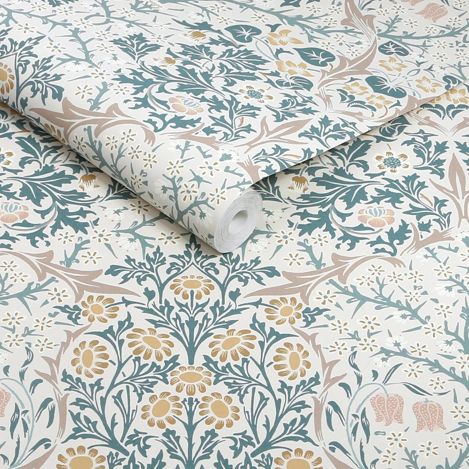 Blackthorn Daydream Wallpaper - 140505_ROLLSHOT_BLACKTHORN DAYDREAM_01.jpg