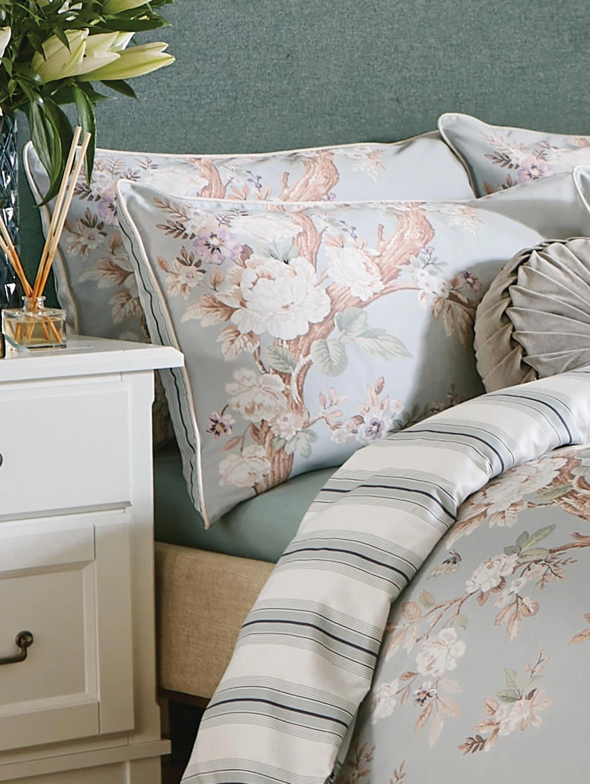 Belvedere Duckegg Duvet Cover Set - LABEL02DQ_ROOMSET_BELVEDERE DUCK EGG_03.jpg