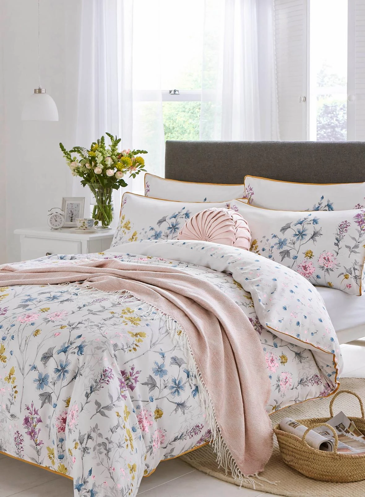 Wild Meadow Multi Duvet Cover Set - LAWILDM01DQ_ROOMSET_WILD MEADOW MULTI_01.jpg