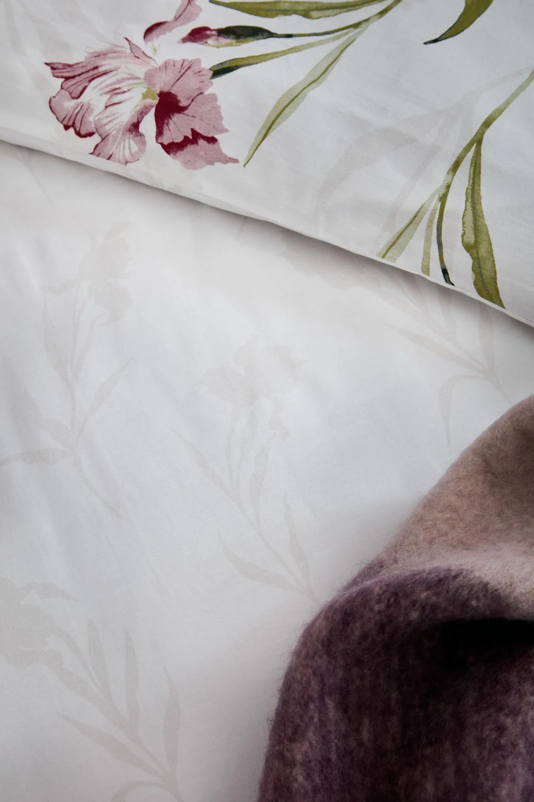 Hawling Irises Grape Purple Purple Duvet Cover Set - LAHAWLIR01DQ_CAMEO_HAWLING IRISES GRAPE PURPLE PURPLE_02.jpg