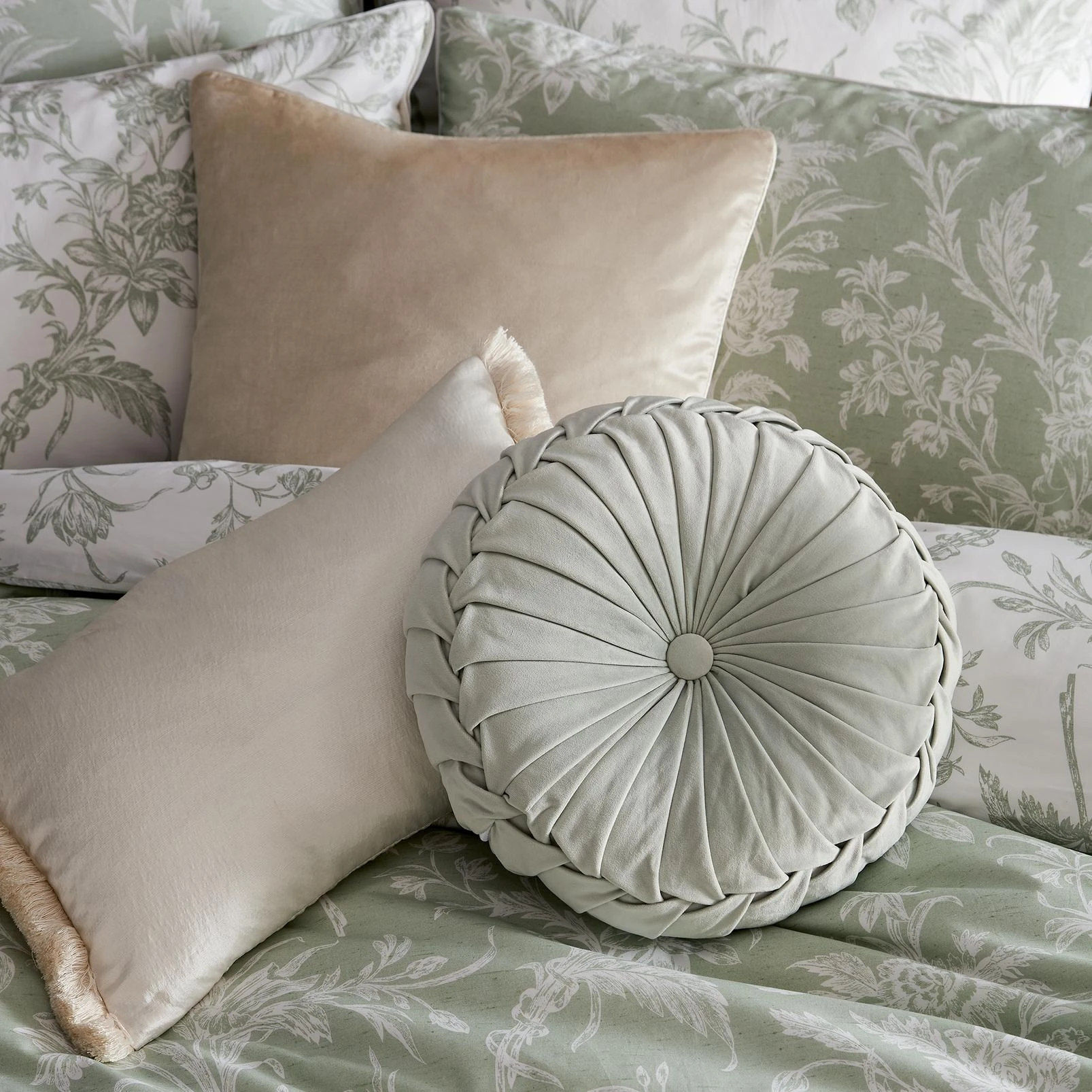Lloyd Sage Duvet Cover Set - LALLOYD01DQ_CAMEO_LLOYD_SAGE_DOUBLE_DUVET_COVER_01.jpg