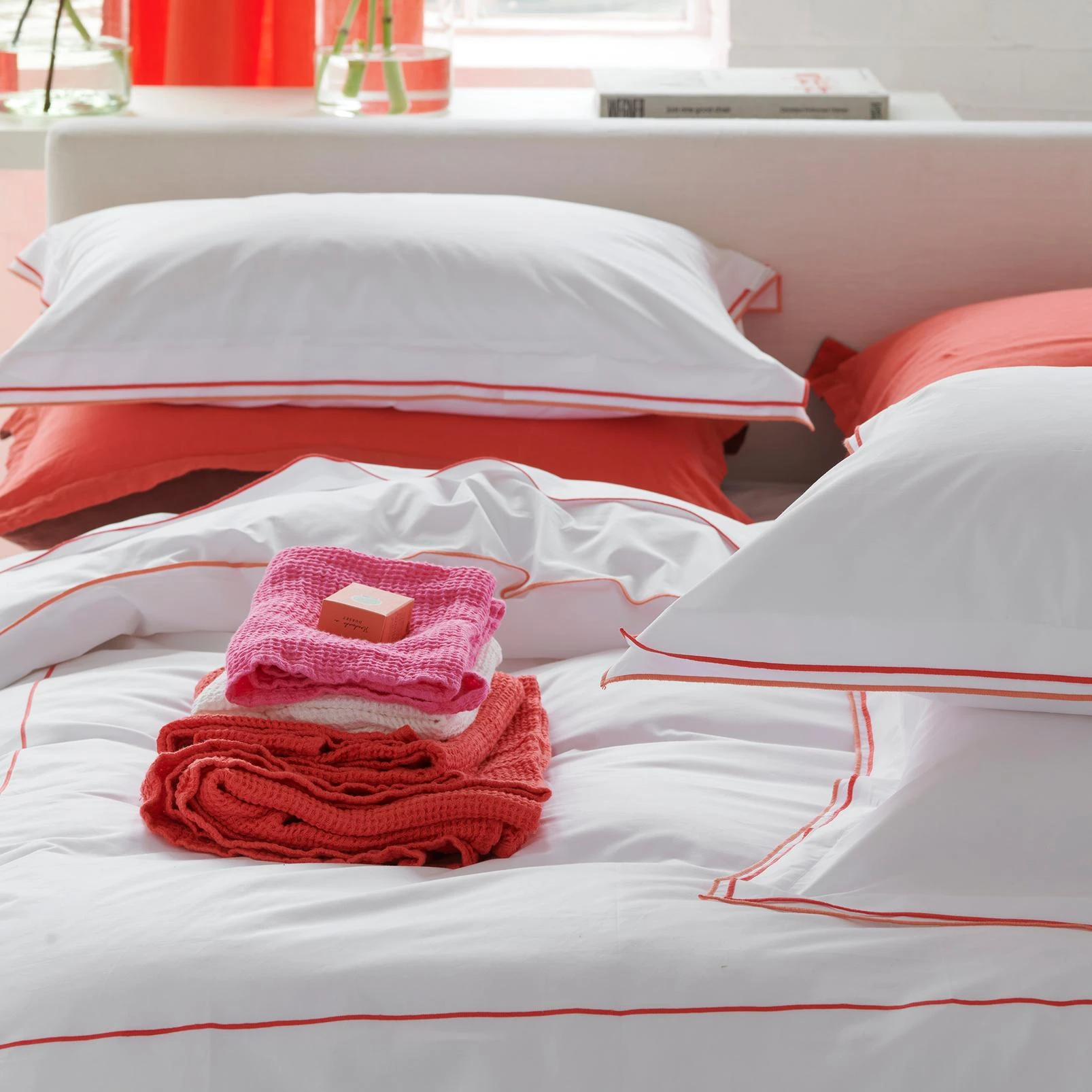 Astor Coral Pink Duvet Cover Set - DGASTOR07DQ_CAMEO_ASTOR_CORAL_PINK_DOUBLE_DUVET_COVER_01.jpg