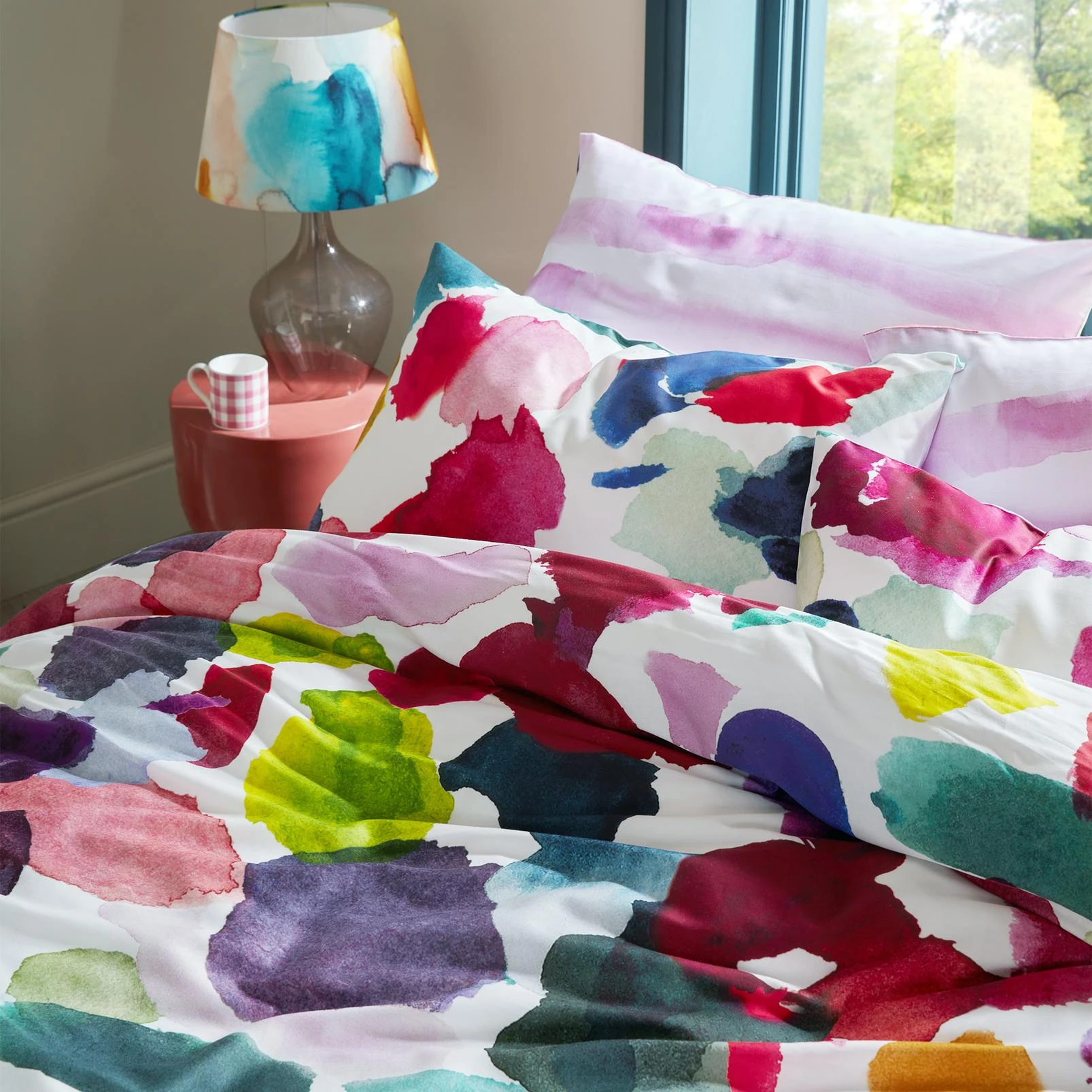 Abstract Fuchsia Duvet Cover Set - BGABS01DQ_CAMEO_ABSTRACT_FUCHSIA_DOUBLE_DUVET_COVER_01.jpg