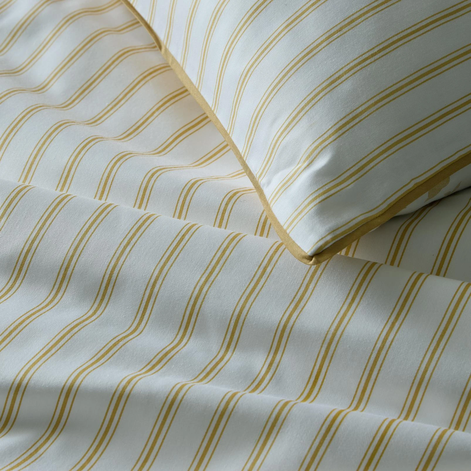 Walled Garden Ochre Yellow Duvet Cover Set - LAWALL02DQ_CAMEO_WALLED_GARDEN_OCHRE_YELLOW_DOUBLE_DUVET_COVER_02.jpg