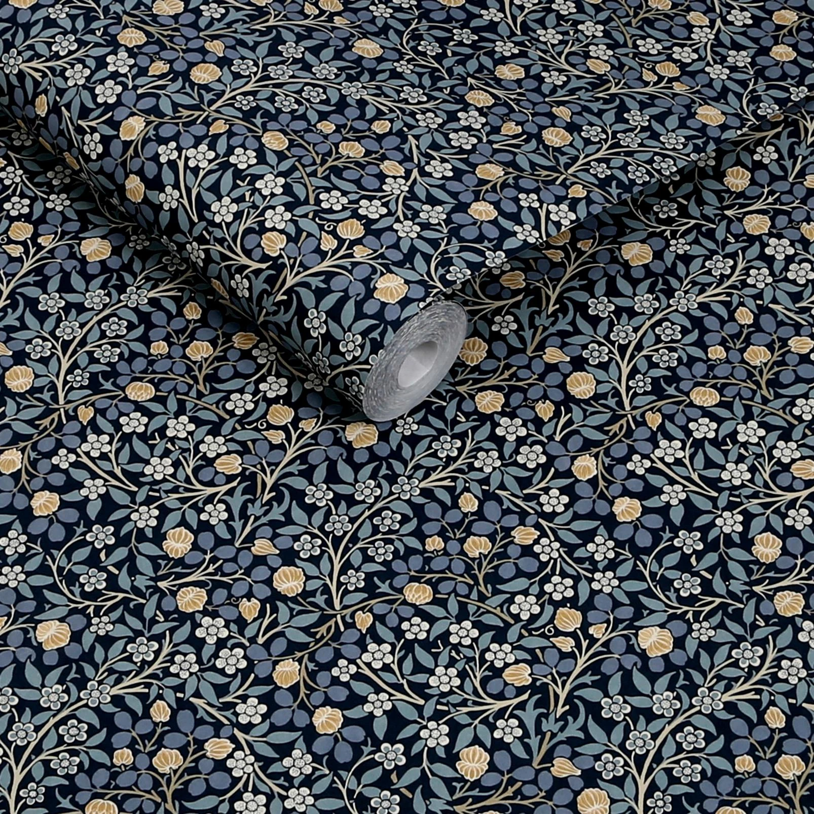Clover Midnight Wallpaper - 145686_ROLLSHOT_CLOVER MIDNIGHT_01.jpg
