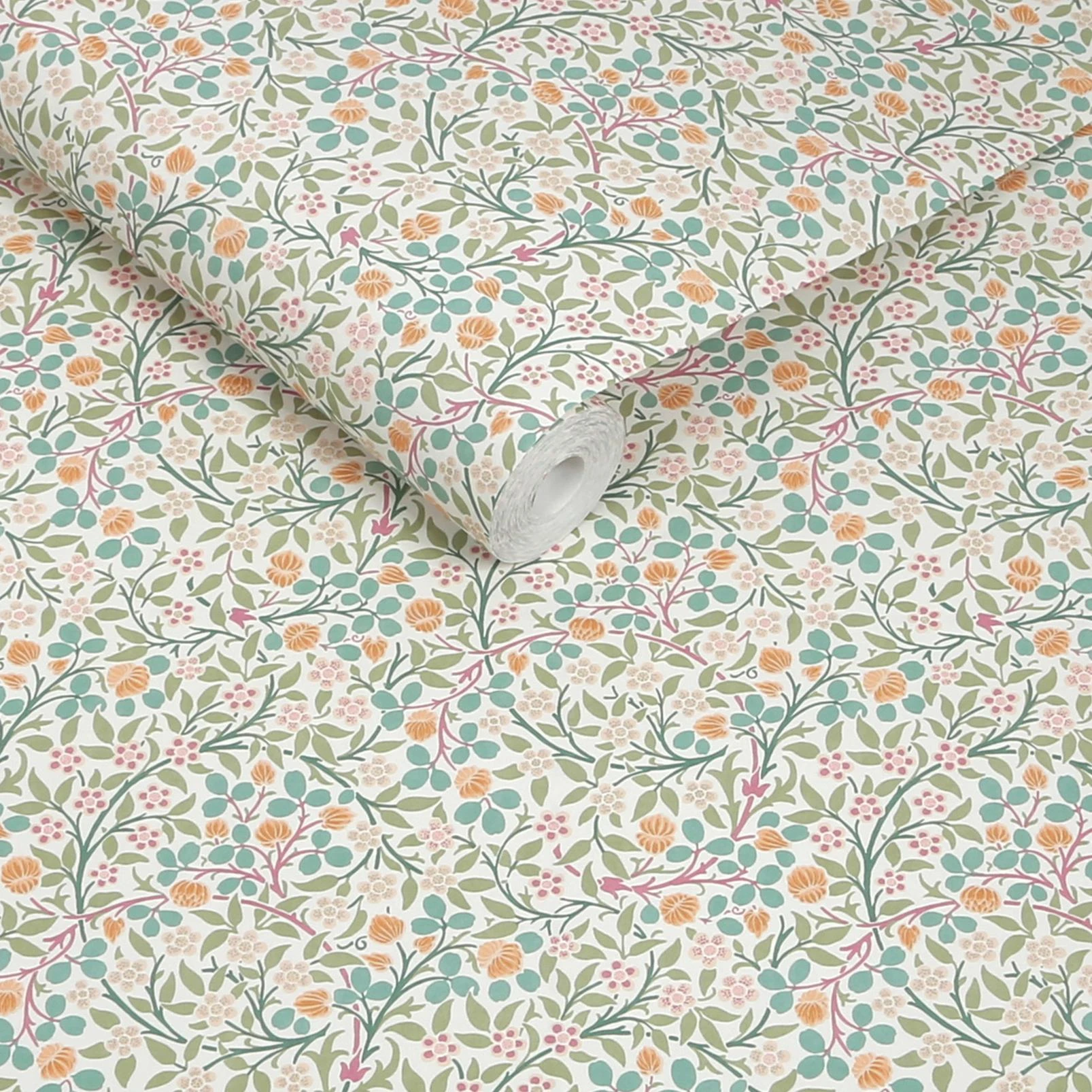 Clover Spring Garden Wallpaper - 145683_ROLLSHOT_CLOVER SPRING GARDEN_01.jpg