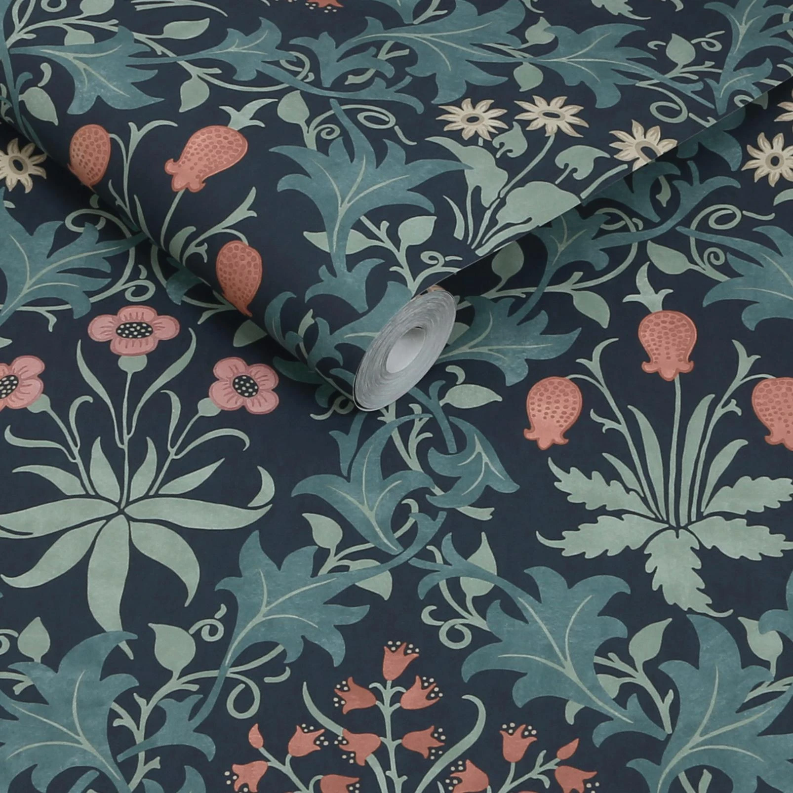 Celandine Midnight Wallpaper - 145681_ROLLSHOT_CELANDINE MIDNIGHT_01.jpg