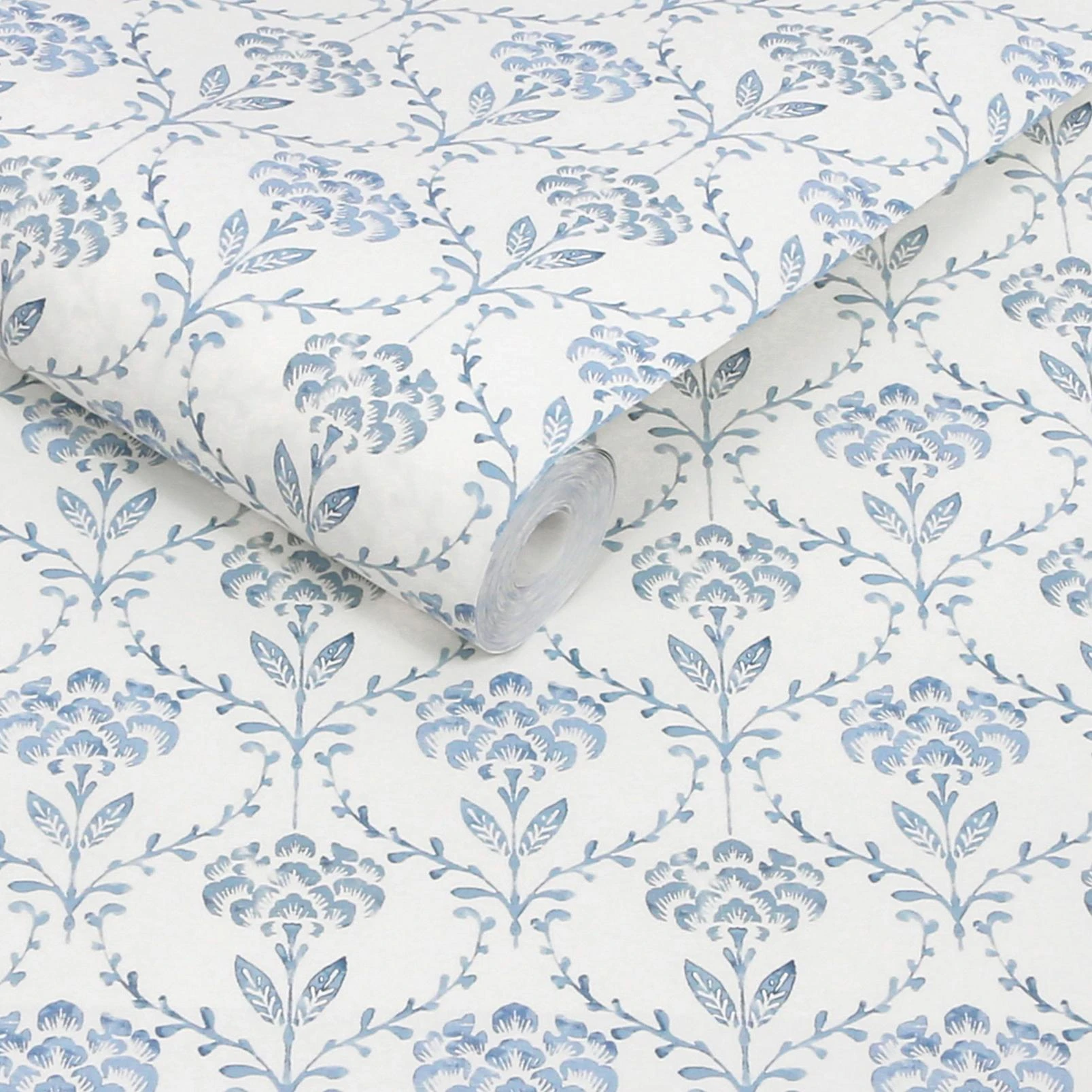 Martha Stewart Chateau Fleur Porcelain Blue Wallpaper - 146796_ROLLSHOT_CHATEAU FLEUR PORCELAIN BLUE_01.jpg