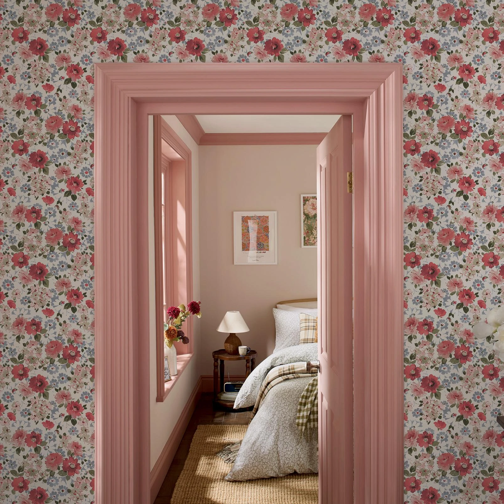 Laura Ashley Maryfield Multi Wallpaper - 146951_ROOMSET_MARYFIELD MULTI_01.jpg