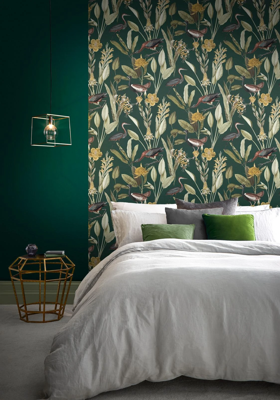 Glasshouse Green Wallpaper - 111719_ROOMSET_01.jpg