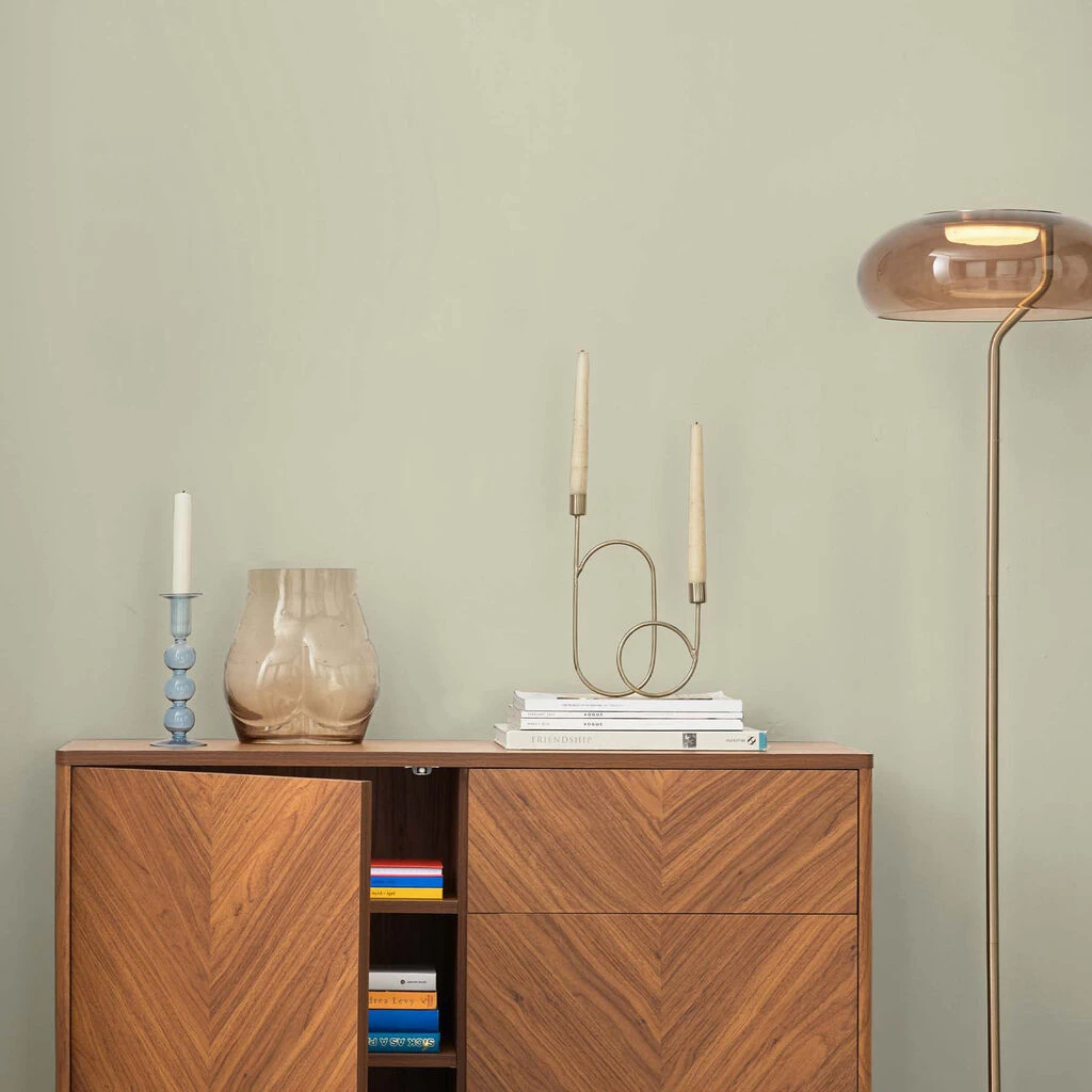 next light beige paint