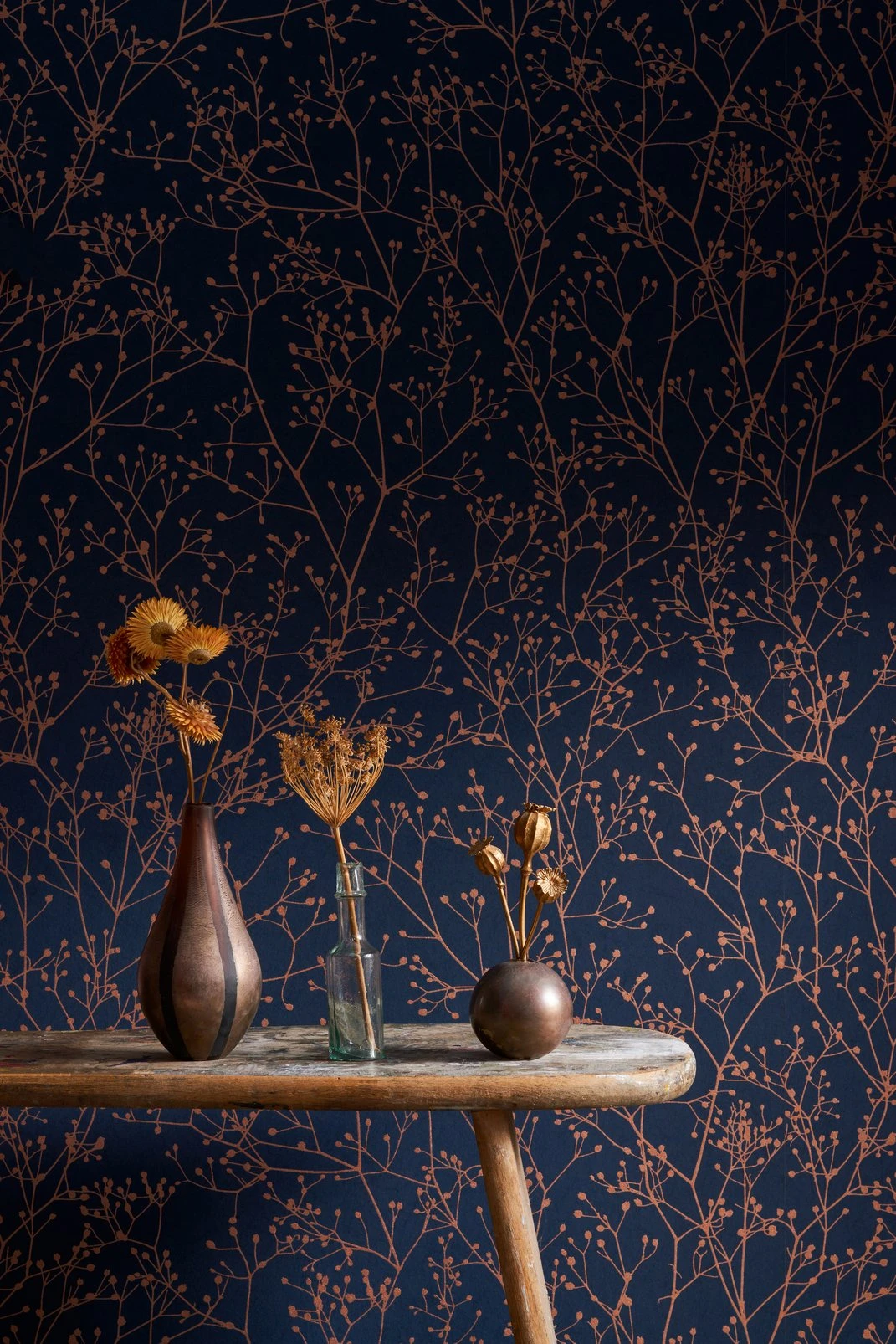 Gypsophila Midnight & Copper Wallpaper by Clarissa Hulse - 120381_ROOMSET_01.jpg